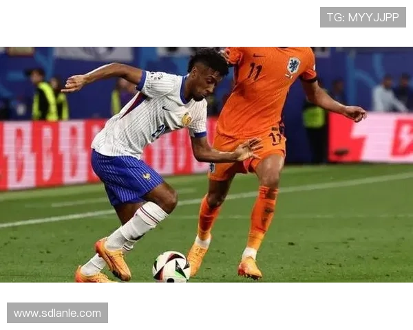 德尚调侃科曼在沙特联赛踢球假期生活引发关注