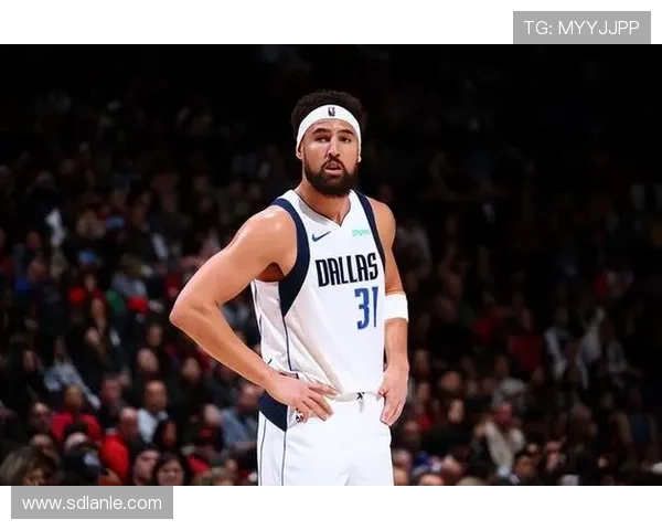 克莱复苏状态回暖表现出色10投5中斩获15分5篮板3三分球